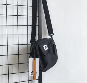 斜挎包工装wassup