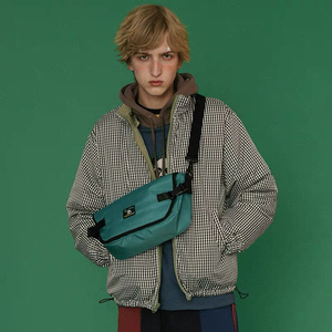 塔卡沙斜挎包大饭店