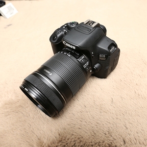 佳能700d半画幅单反机身带佳能18-135 is防抖镜头.