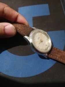 豪利时7490地狱神探康斯坦丁同款机械表可卖也可以交换置换其