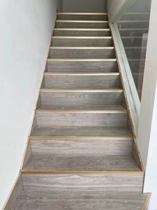 包楼梯 铺地板 吊顶 护墙,一条龙服务.性价比高.有需要的来