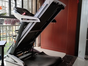 【成都自提】启迈斯r9跑步机家用款超静音室内多功能减肥健身房