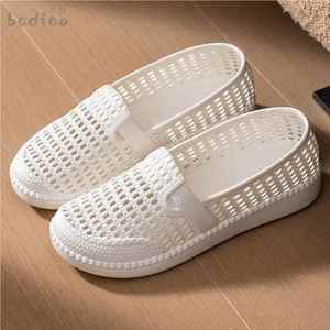 夏季女款洞洞镂空女鞋塑料白色凉鞋防滑平底护士鞋孕妇妈妈鞋舒适
