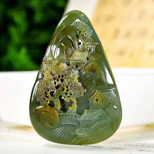 新疆新品和田玉籽料独籽雕刻翠青料油润山水风景层次手把件109克