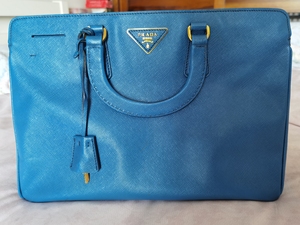 prada milano女士杀手包 风靡一时水蓝色