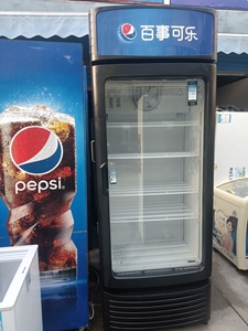 张力116淘宝二手百事可乐展示柜 冷藏室,牌子是科龙,风冷无霜,冻水