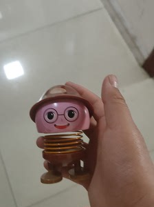 没事 就吃溜溜梅 小弹簧 最后一个快抢购 海底捞玩具