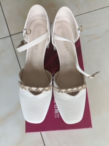 tb627452033淘宝丝柏兰女鞋2022新款夏季真皮单鞋女高跟鞋粗跟包头