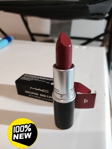 mac魅可绒光丰盈唇膏3g