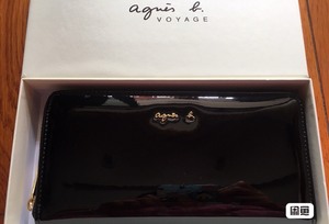 【全新】Agnes B.漆皮黑色拉链钱包