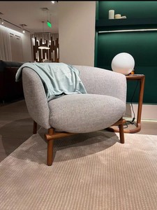 楷模系列-黛米休闲椅，现代简约新中式风格家具，布艺和巴新胡桃