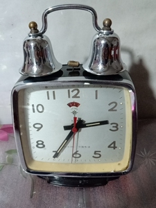 80年代怀旧收藏 老北极星牌机械闹钟 复古vintage 古