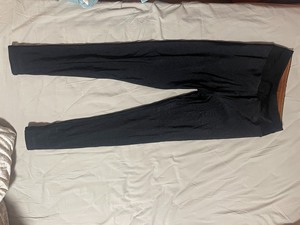 波司登加绒裤黑色百搭打底，尺码L，一般都能穿，穿一洗一，一般