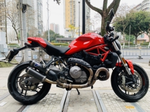 大贸进口杜卡迪怪兽821街车大排量机车骑士跑山压弯摩托车