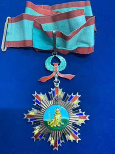 北洋政府三等文虎勋章【早期一钉】