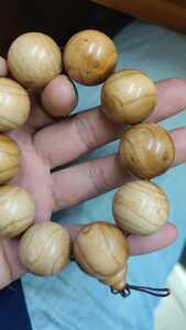 扁担胡子 扁桃胡 东北黄花梨 质地坚硬 又叫金刚木 香味浓郁