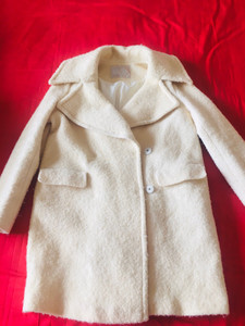 MISSOUL米素大衣，茧型大衣，白色正品，160码，适合1