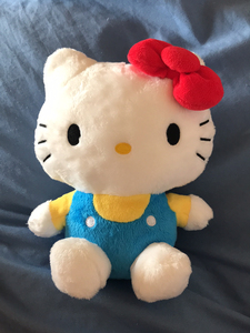 日本三丽鸥正版凯蒂猫咪毛绒玩具哈喽kt玩偶布娃娃