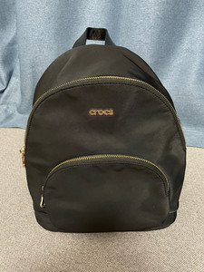 crocs卡骆驰双肩背包