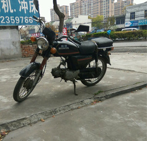 已出,嘉陵本田70摩托车90年嘉陵本田70进口,原装,位置在