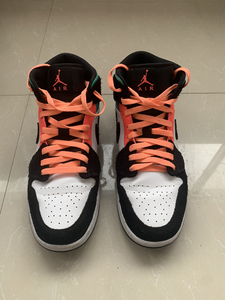 000人付款淘宝aj1mid南海岸 42码 买来只穿了两三回 几乎全新wh