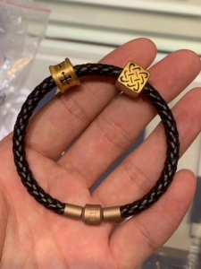 周生生男士皮绳转运珠手链转运福袋周生生守护/信念/权利/力量