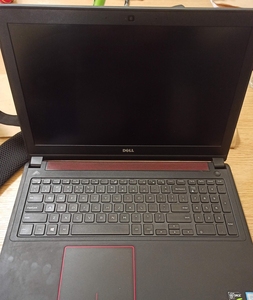 戴尔游匣7559笔记本电脑 六代四核i5处理器 8g运行内存