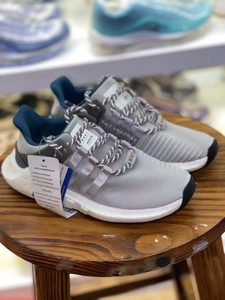adidas eqt boost灰白 鞋带3m 反光