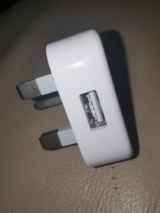 港版苹果手机5v1a原装充电器,早期购港版手机原配,用不上