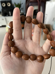 姥爷纯手工打磨杏核手串(现吉林疫情,不能发货