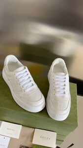 gucc*古奇厚底小白鞋chunky b系列情侣款运动鞋饼干