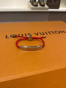 lv红绳手链