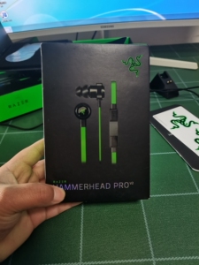 正品雷蛇战锤狂鲨专业版v2入耳式,吃鸡电竞游戏耳机耳麦