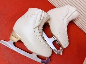 000人付款淘宝花样滑冰edea四星冰鞋205码 mk prefes