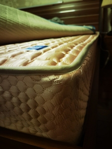 神工床垫席梦思床垫