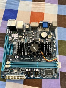 技嘉主板GA-E350N-USB3，ITX小主板，带pci-