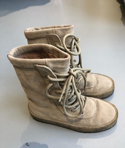 yeezy season 2 boot靴子 沙色 35码 侃