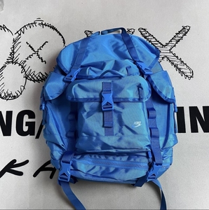 nike 稀有巴斯光年限量背包
