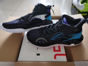lining李宁 驭帅15 v2 实战篮球鞋 黑色蝴蝶兰全新