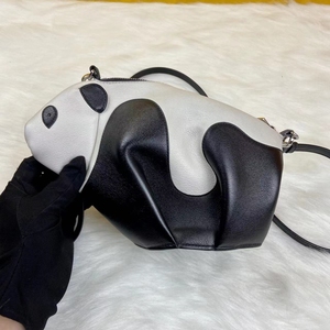 品名:loewe/罗意威 熊猫单肩斜挎包78