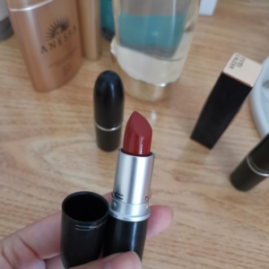 mac魅可口红 棕红脏橘