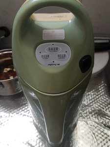 九阳jydz一23全自动家用豆浆机,老款了,功能正常,买了破