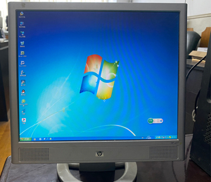 惠普17寸显示器,hpvs17.内置音箱,无任何问题,不刀仅