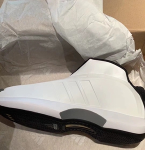 收一双 crazy1 科比1 大面包 44.5