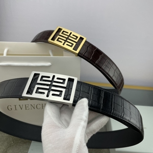 纪梵希 男款皮带腰带 头层牛皮小鳄鱼纹 搭配新款钢扣 上身效