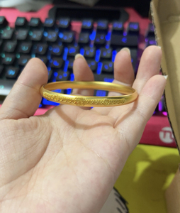 周大生传承系列金手镯