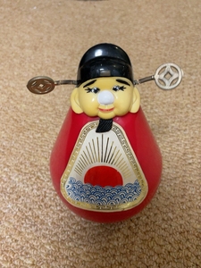 八,九十年代老玩具,九品芝麻官不倒翁,晃动还会发出笑声,背面