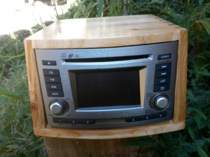 斯巴鲁傲虎拆车cd机改家用实木机箱.