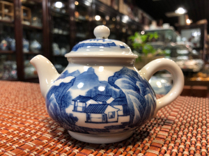 景德窑贵和祥青花山水茶壶 纯手工老贵和祥作品