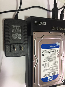 usb3.0移动硬盘 3.5寸,自用的感兴趣的话点"我想要"